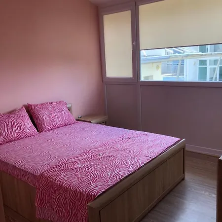 Elit 2 Apartamento *